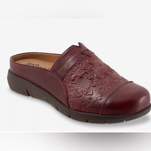 Soft Walk San Marcos Tooling mule clog slip in Floral Embossed Mules Deep Red 11